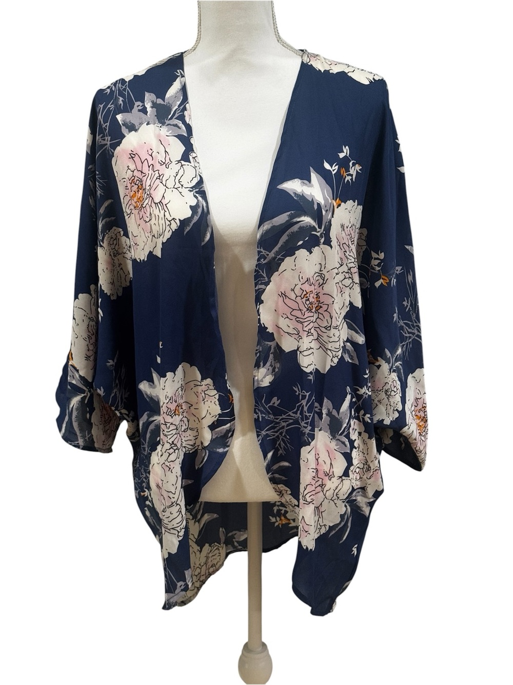 Navy & white floral open-front beach cover up, tropical, mid length sleeves, M.
